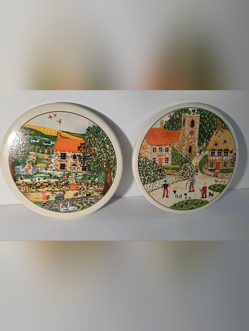 Hand-Painted Cottage Scene Ceramic Wall Plaque - Green & Cream